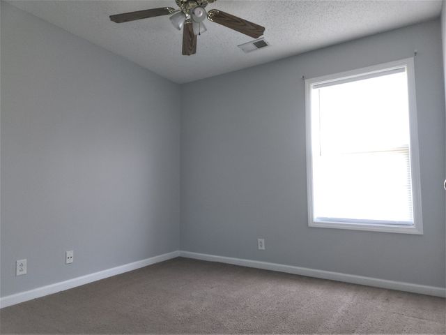 830 Decoy Court, Oak Grove, KY 42262