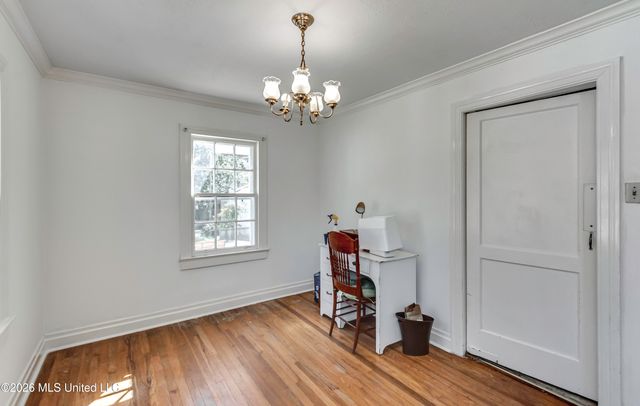 2117 Riverside Drive, Jackson, MS 39202