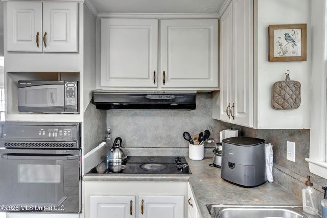 2117 Riverside Drive, Jackson, MS 39202