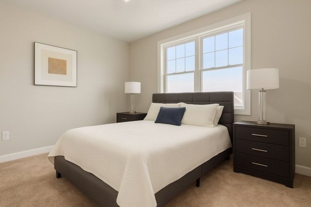 360 Andover St 1310, Danvers, MA 01923