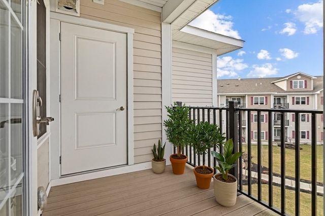 360 Andover St 1310, Danvers, MA 01923