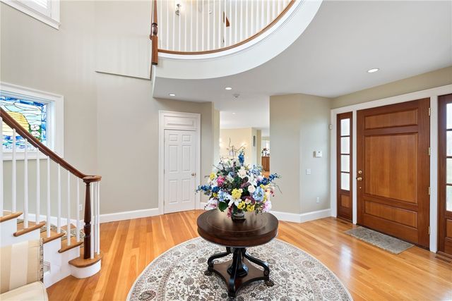 41 Castle Hill Avenue, Newport, RI 02840