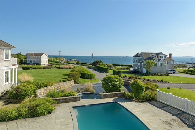 41 Castle Hill Avenue, Newport, RI 02840