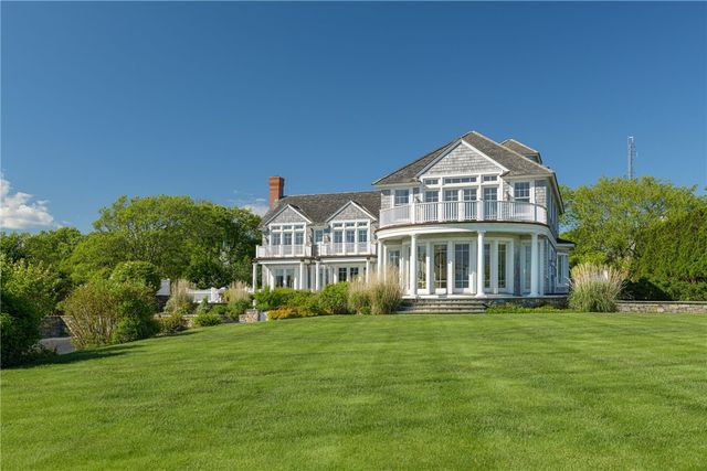 41 Castle Hill Avenue, Newport, RI 02840