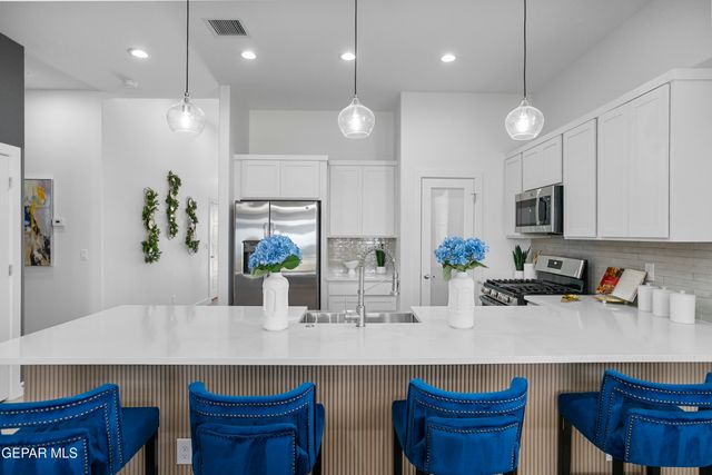 147 Bonnie Trail, Sunland Park, NM 88063