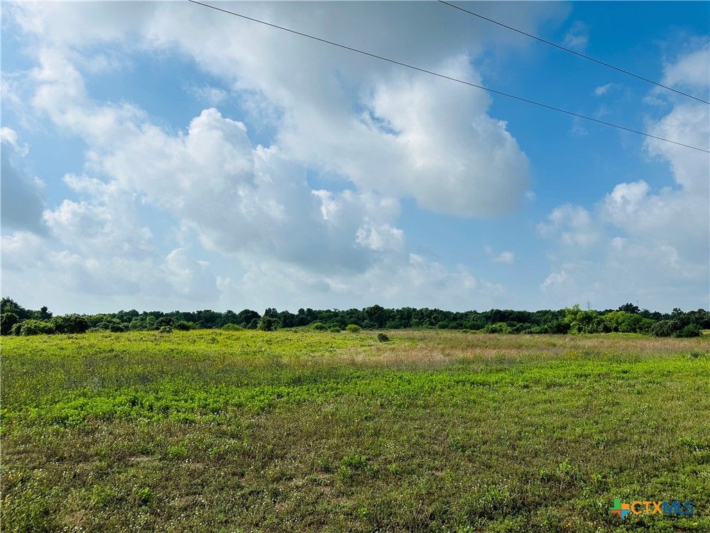 417 Old Bloomington Road, Victoria, TX 77905