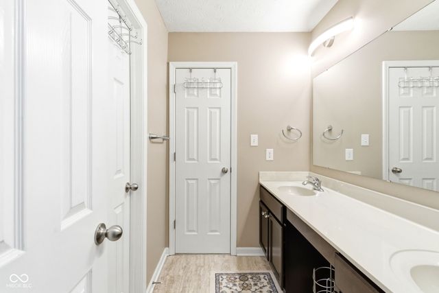 6159 N Caraway Drive, Mccordsville, IN 46055