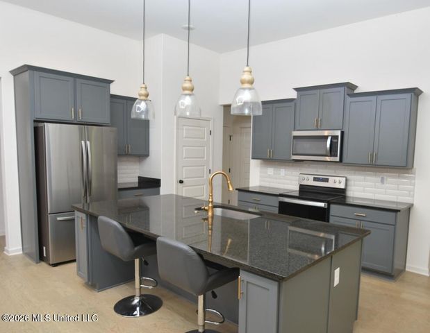 7318 Ellinwood Pass, Olive Branch, MS 38654