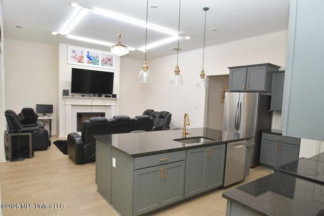 7318 Ellinwood Pass, Olive Branch, MS 38654