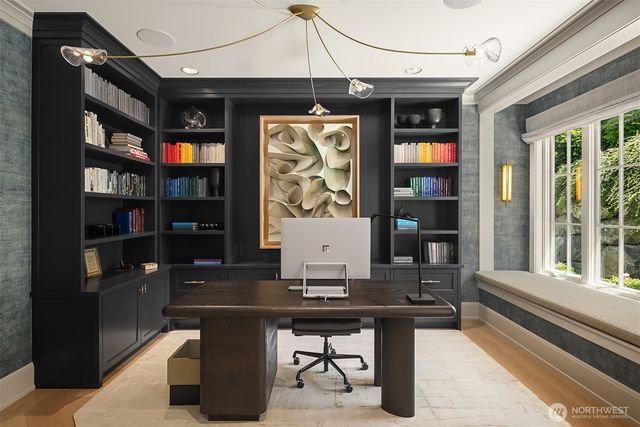 7545 NE 28th Place, Medina, WA 98039