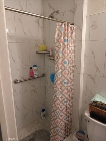 21330 E Calora, Covina, CA 91724