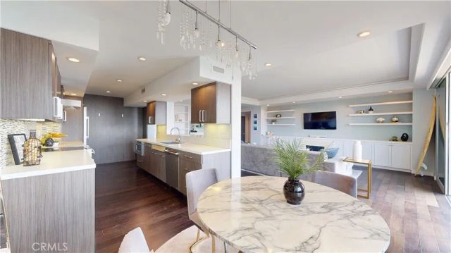 818 N Doheny Drive 908, West Hollywood, CA 90069