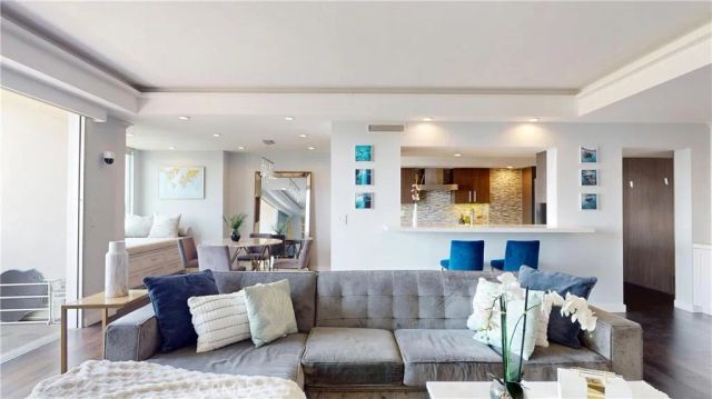 818 N Doheny Drive 908, West Hollywood, CA 90069