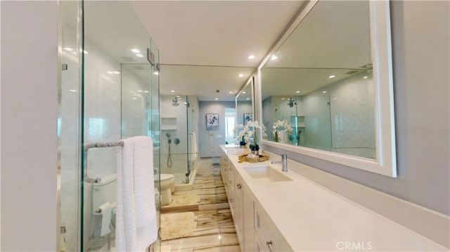 818 N Doheny Drive 908, West Hollywood, CA 90069