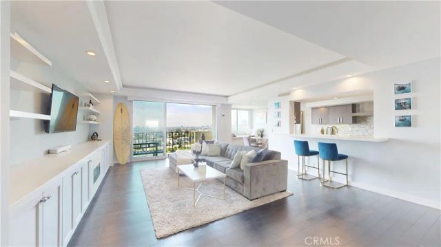818 N Doheny Drive 908, West Hollywood, CA 90069