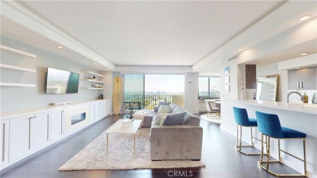 818 N Doheny Drive 908, West Hollywood, CA 90069