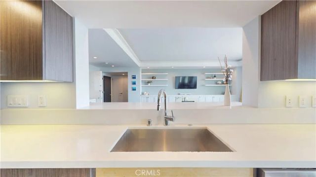 818 N Doheny Drive 908, West Hollywood, CA 90069