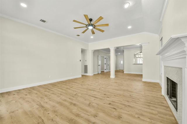 839 Quiet Spring Ln, Houston, TX 77062