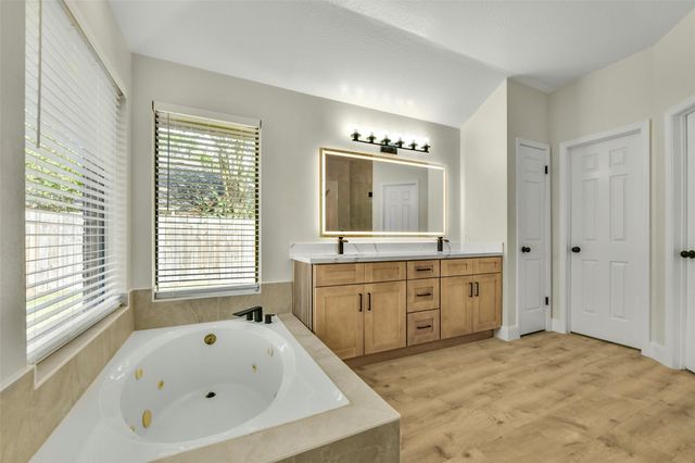 839 Quiet Spring Ln, Houston, TX 77062