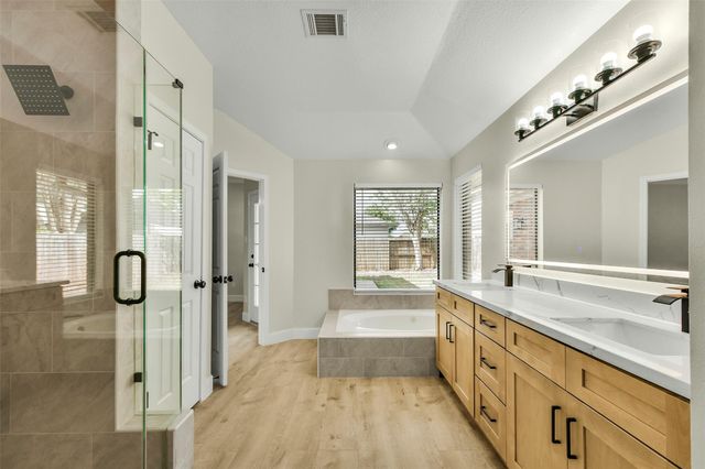 839 Quiet Spring Ln, Houston, TX 77062