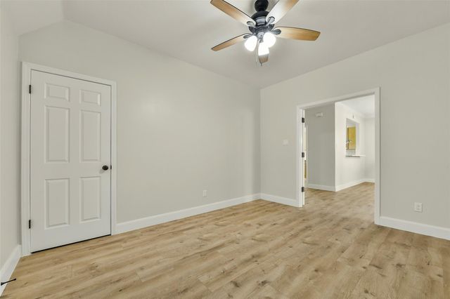 839 Quiet Spring Ln, Houston, TX 77062