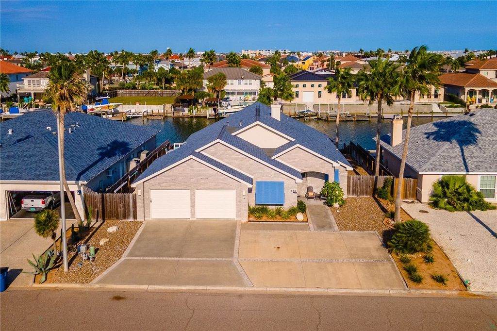 350 Blue Heron Dr, Port Aransas, TX 78373