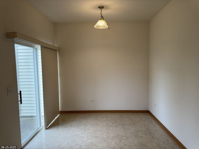 2558 Grant Park Court 2558, Crest Hill, IL 60403