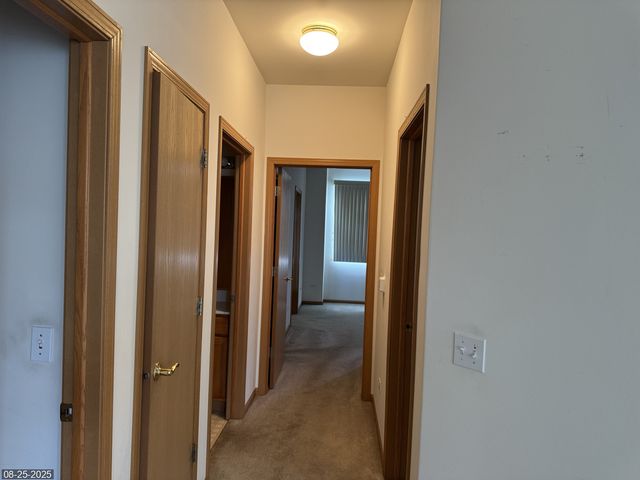 2558 Grant Park Court 2558, Crest Hill, IL 60403