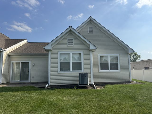 2558 Grant Park Court 2558, Crest Hill, IL 60403