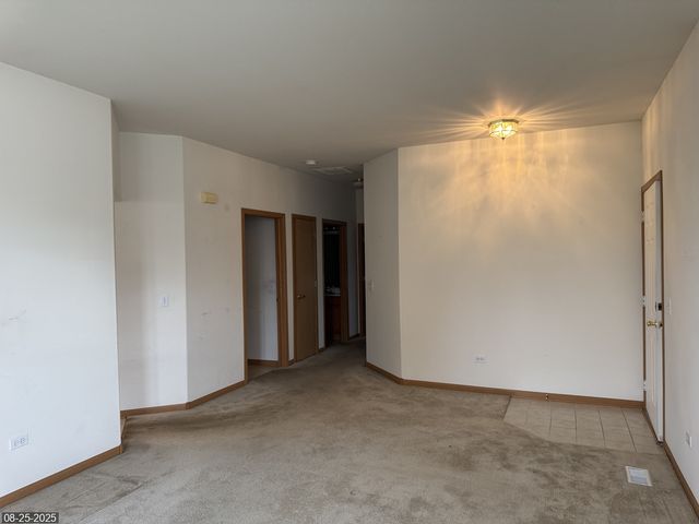 2558 Grant Park Court 2558, Crest Hill, IL 60403