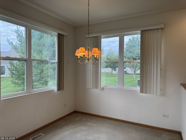 2558 Grant Park Court 2558, Crest Hill, IL 60403