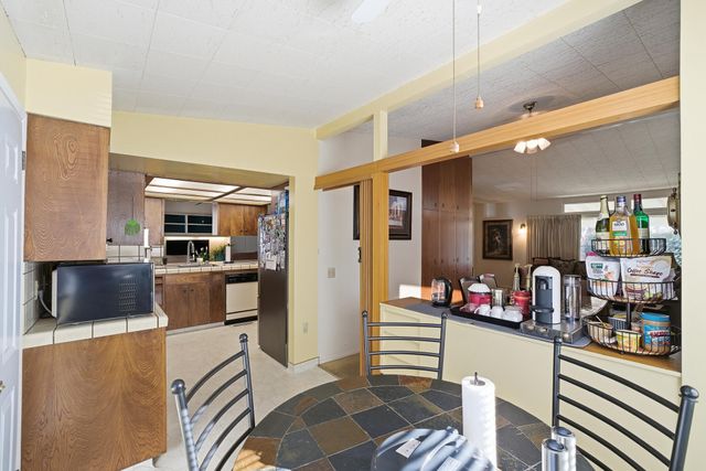 5208 Greenbrier Avenue, Bakersfield, CA 93306