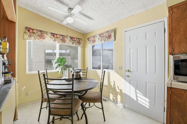 5208 Greenbrier Avenue, Bakersfield, CA 93306