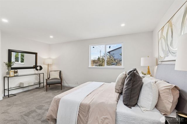 7002 42nd Avenue S, Seattle, WA 98118