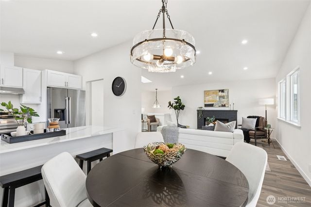 7002 42nd Avenue S, Seattle, WA 98118