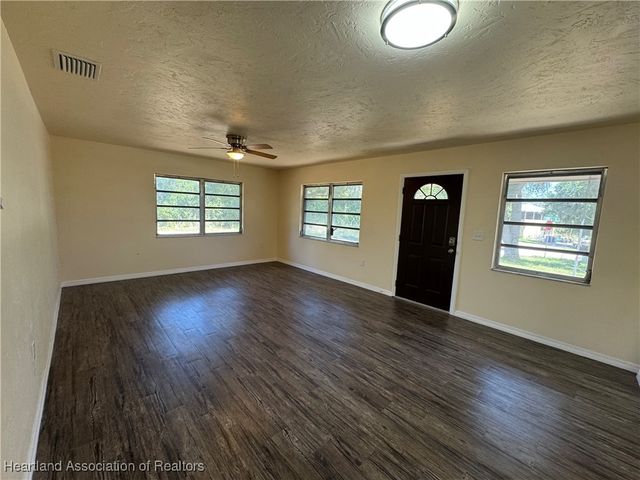 127 Jamison Avenue, Lake Placid, FL 33852