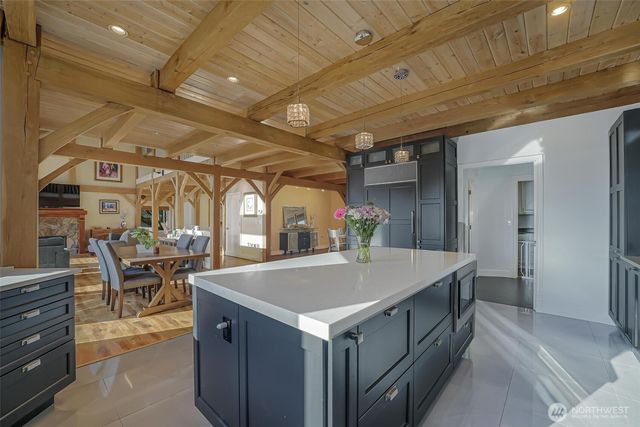 528 Waynes Ridge Circle, Camano Island, WA 98282