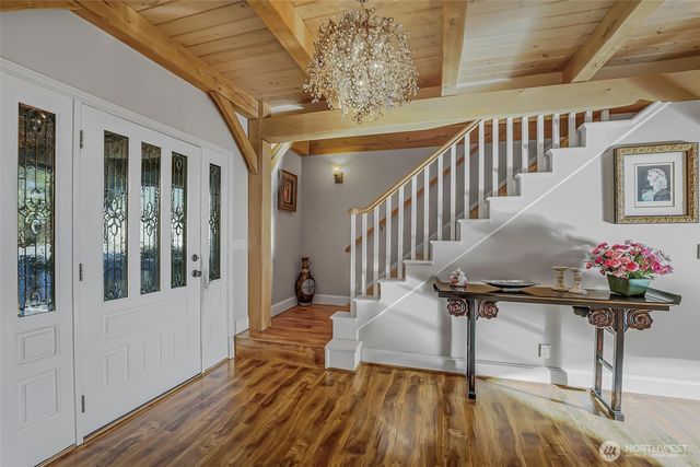 528 Waynes Ridge Circle, Camano Island, WA 98282