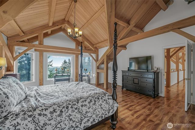 528 Waynes Ridge Circle, Camano Island, WA 98282