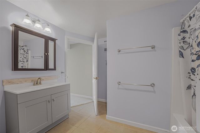 528 Waynes Ridge Circle, Camano Island, WA 98282