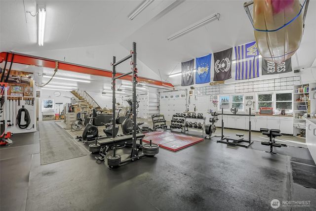 528 Waynes Ridge Circle, Camano Island, WA 98282