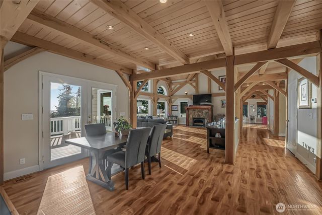 528 Waynes Ridge Circle, Camano Island, WA 98282