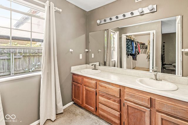 8052 Snug Harbor Lane, Indianapolis, IN 46227
