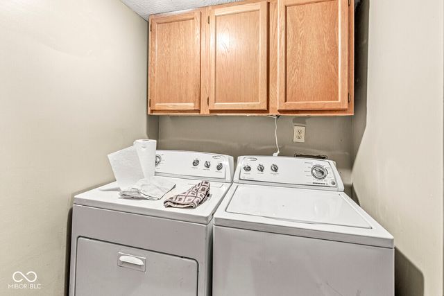 8052 Snug Harbor Lane, Indianapolis, IN 46227