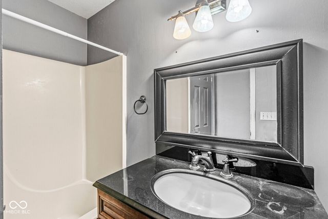 8052 Snug Harbor Lane, Indianapolis, IN 46227