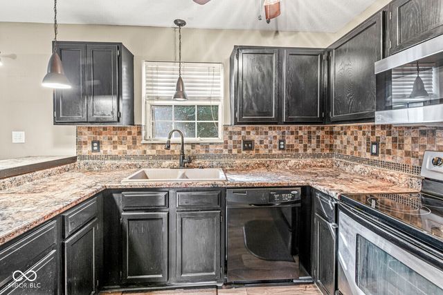 8052 Snug Harbor Lane, Indianapolis, IN 46227