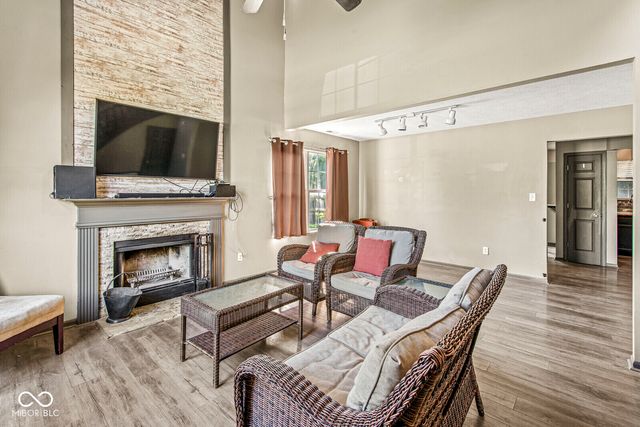 8052 Snug Harbor Lane, Indianapolis, IN 46227