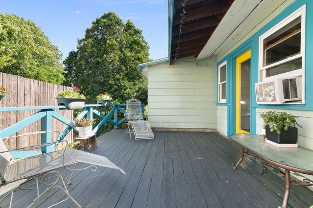 82 Oak Grove Avenue, Brattleboro, VT 05301