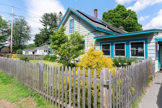 82 Oak Grove Avenue, Brattleboro, VT 05301
