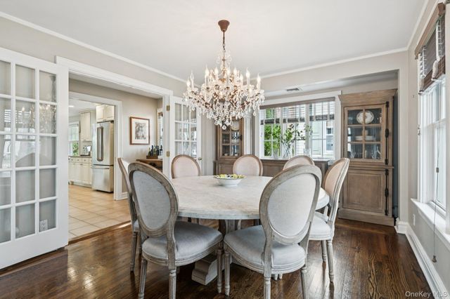 82 Adams Street, Garden City, NY 11530